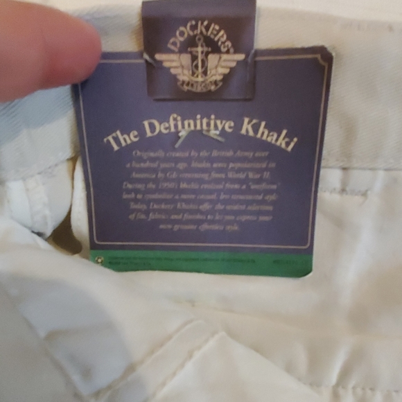 Dockers flat front shorts 14 - Picture 4 of 8